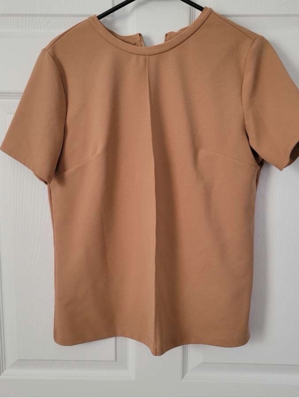 Liz Claiborne Tan Short Sleeve Crewneck Top